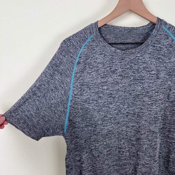 Lululemon Metal Vent Tech Short Sleeve Shirt Workout Crew Neck Athletic Gym Tee - Picture 2 of 4
